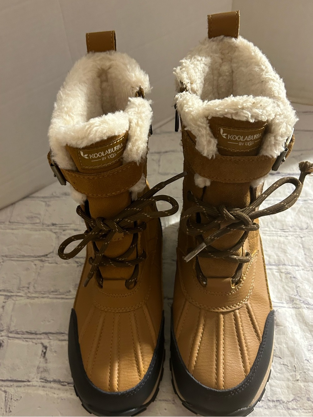 KOOLABURRA BY UGG STYLE #1114734 CHESTNUT LEATHER WATERPROOF SIDE ZIP BOOTS 7